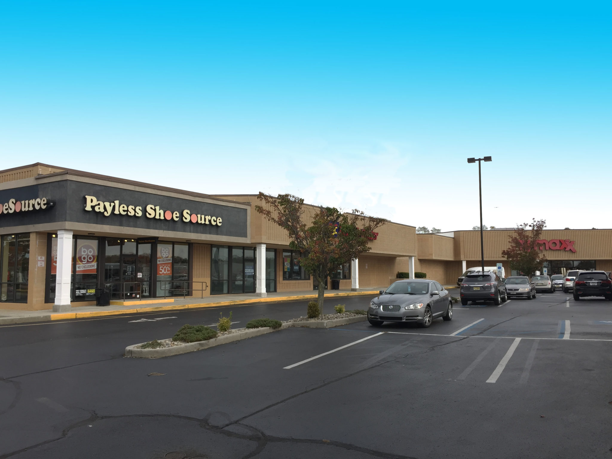 Circle Plaza Shopping Center Wolf Commercial Real Estate South