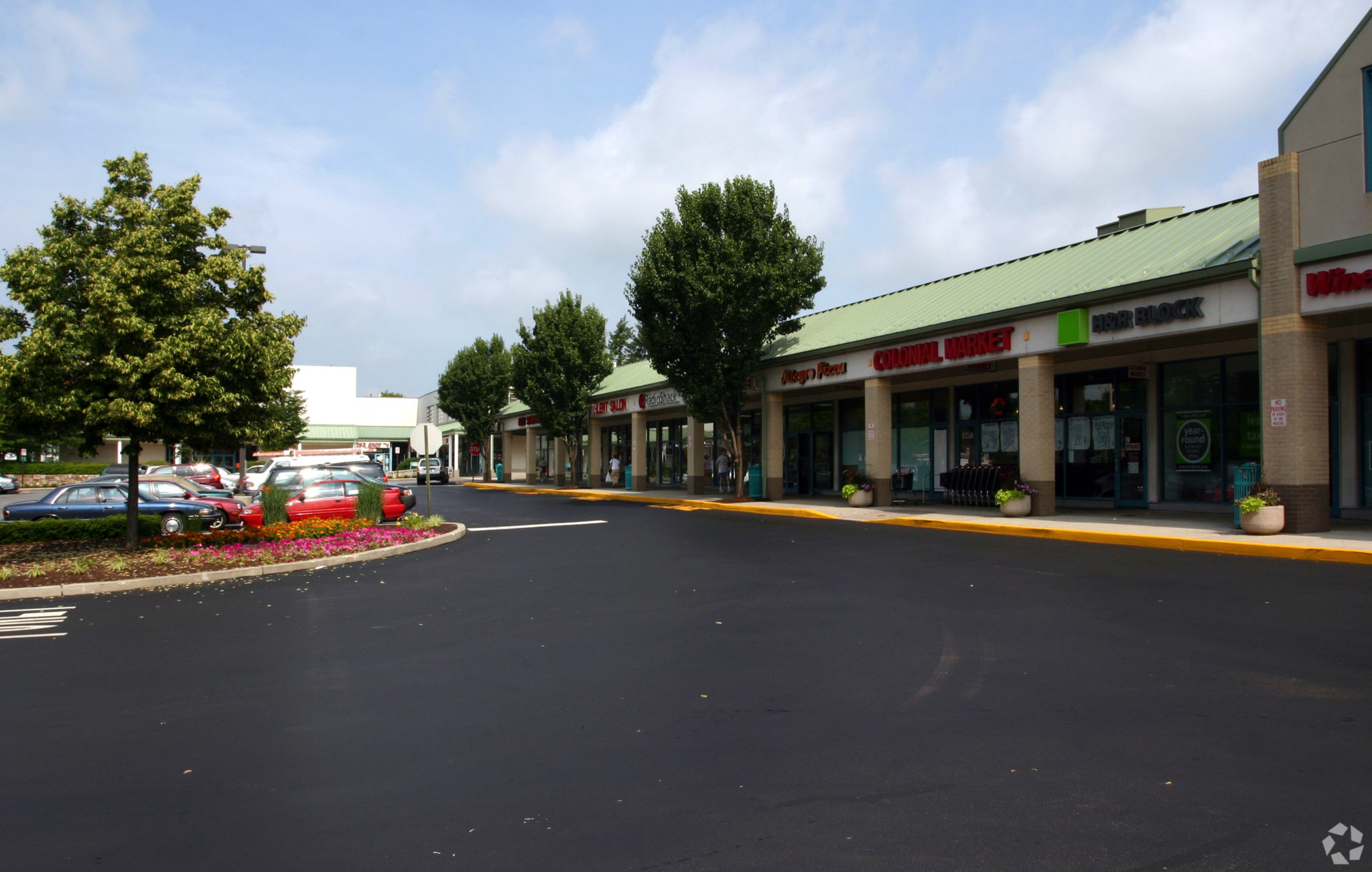 Manoa Shopping Center, 1301 W Chester Pike, Havertown, PA Wolf