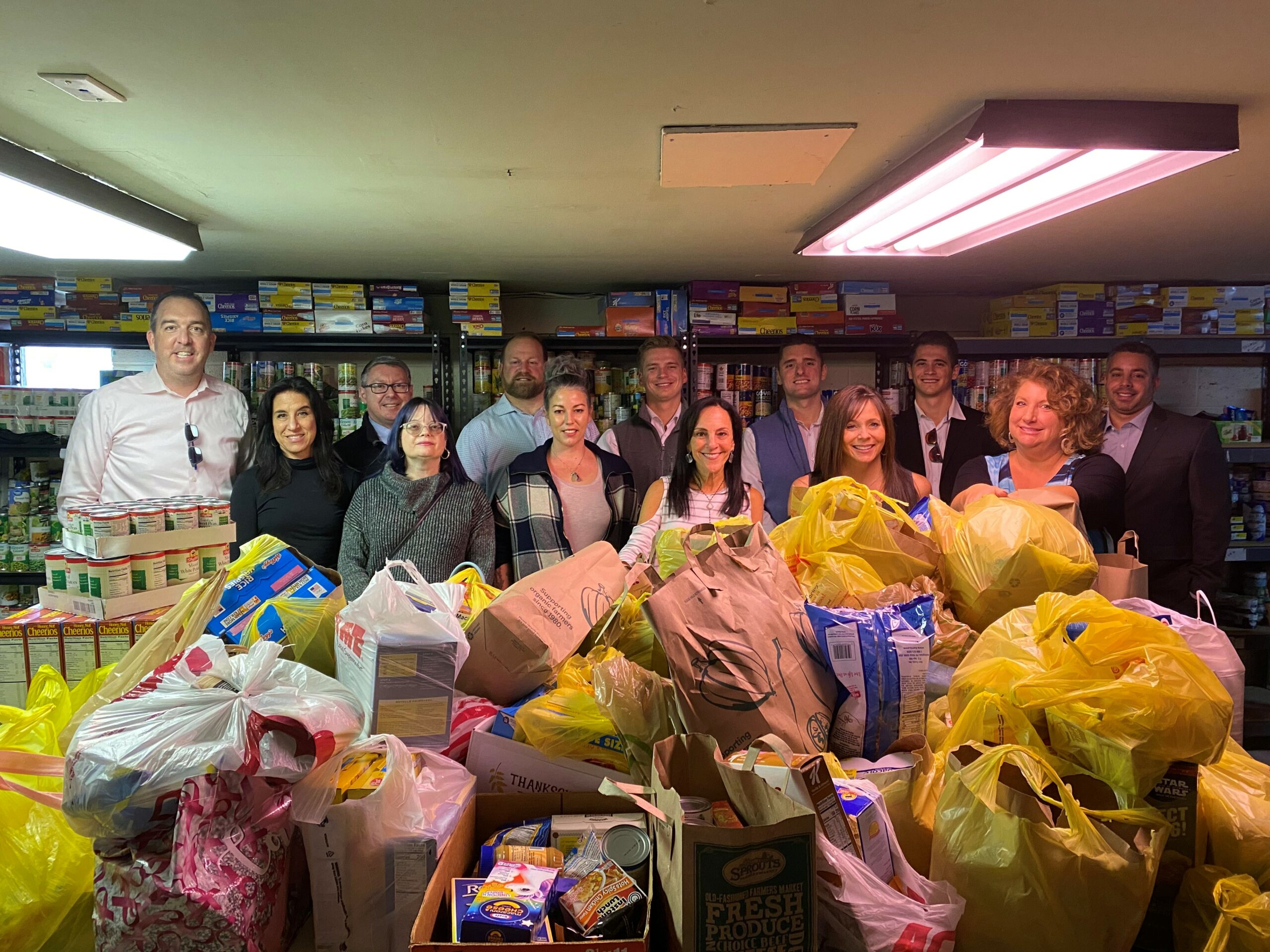 WCRE HELPS FEED THE COMMUNITY WITH 6th ANNUAL THANKSGIVING FOOD DRIVE