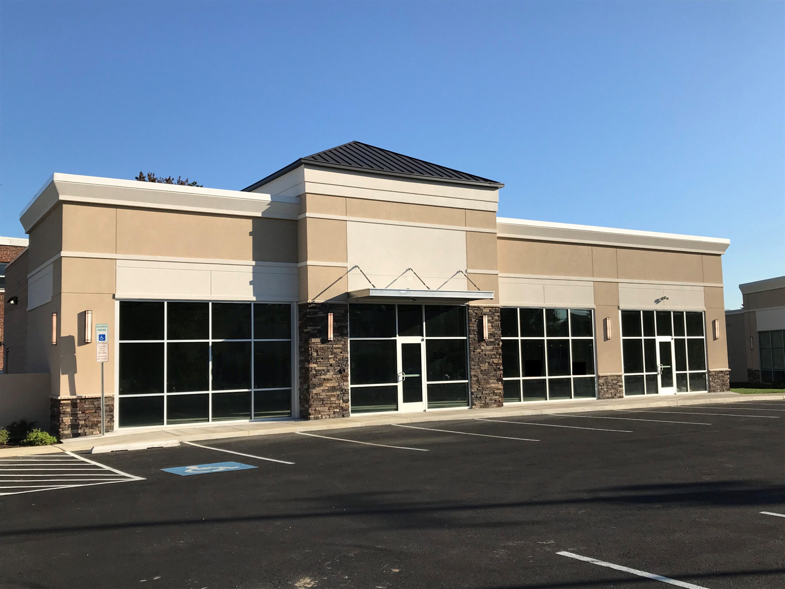 800 W. MacDade Blvd., Folsom, PA Wolf Commercial Real Estate South