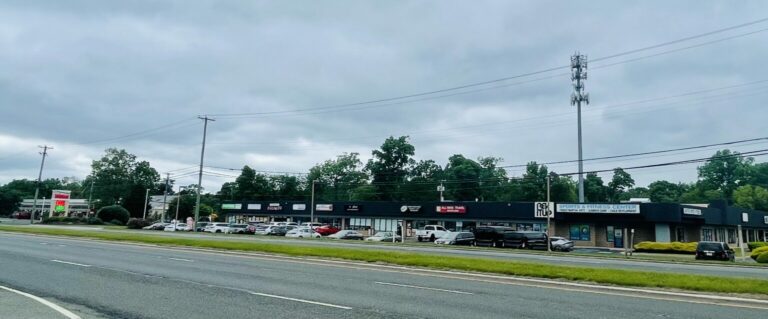 Hillcrest Plaza